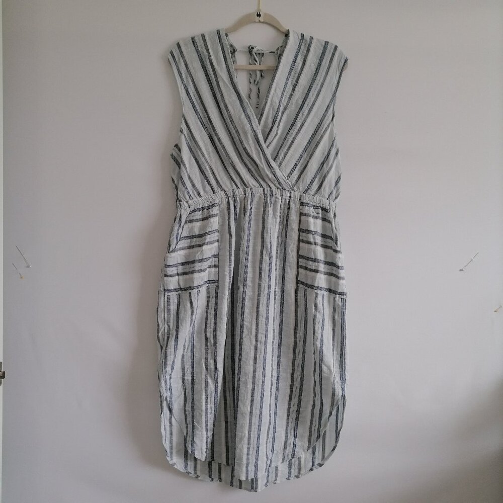 Japna Womens White & Gray V-Neck Crossover Bodice Sleeveless Striped Dress Sz XL